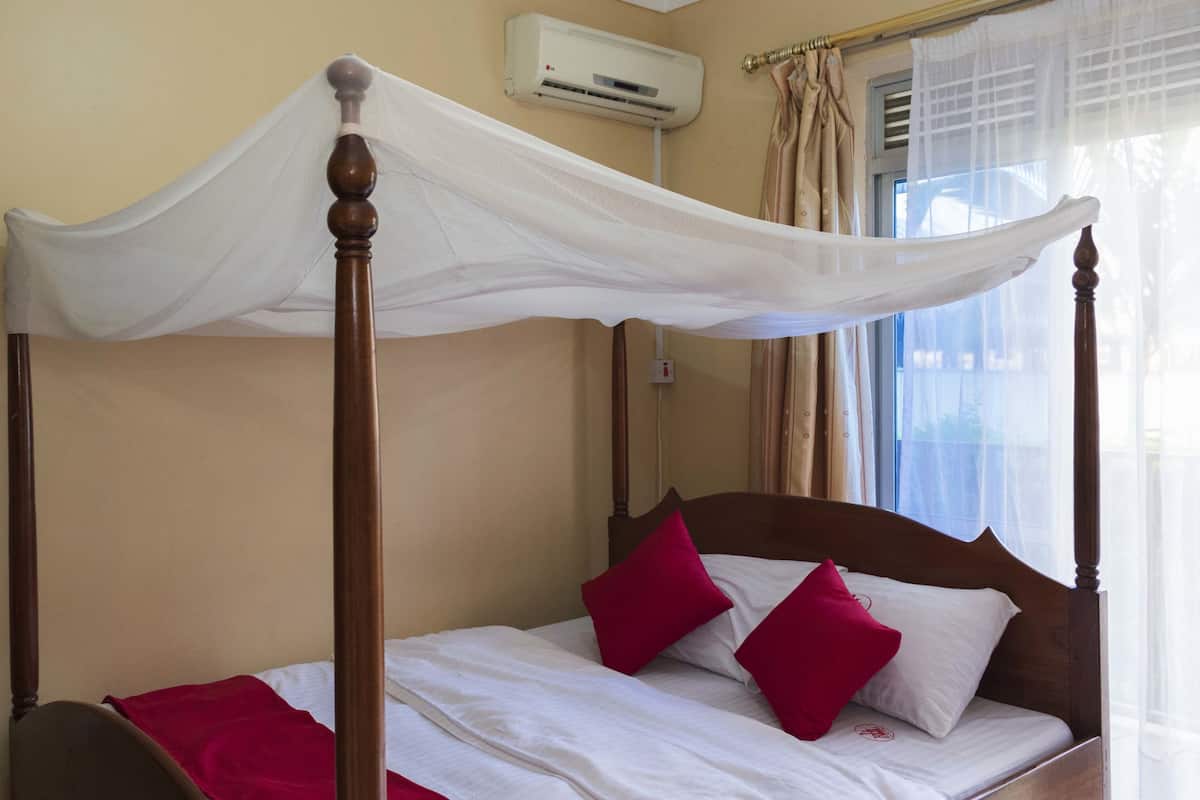 Single Room | Desk, free WiFi, bed sheets