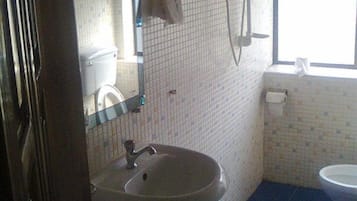 Shower, towels