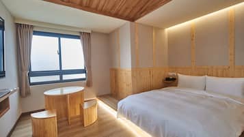 Bộ đồ giường cao cấp, chăn bông, bàn