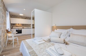 Studio | 1 bedroom, in-room safe, blackout drapes, iron/ironing board - Mediterra residence (Split)