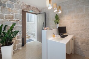 Reception - Mediterra residence (Split)
