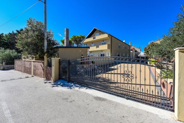 Ingresso della struttura