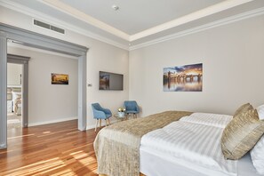 Luxury Double Room, 1 King Bed, City View | Premium bedding, pillow-top beds, minibar, in-room safe - Golden Key Boutique Hotel (Karlovy Vary)