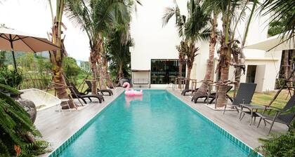 Porestva Hotel Sriracha