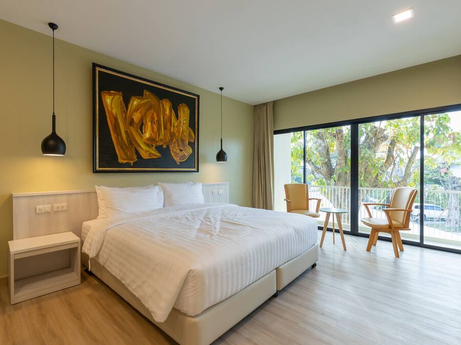 Bureau, rideaux occultants, lits pliants/supplémentaires, Wi-Fi gratuit