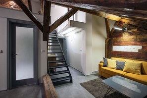 Design Apartment, Multiple Beds (5B) | Living area