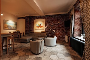 Family Apartment, Kitchen, Garden View