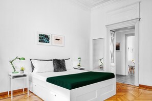 Apartment, 2 Bedrooms | 2 bedrooms, free cribs/infant beds, free WiFi - Luxury 2 Bedrooms Home in Milan Center (Milan)