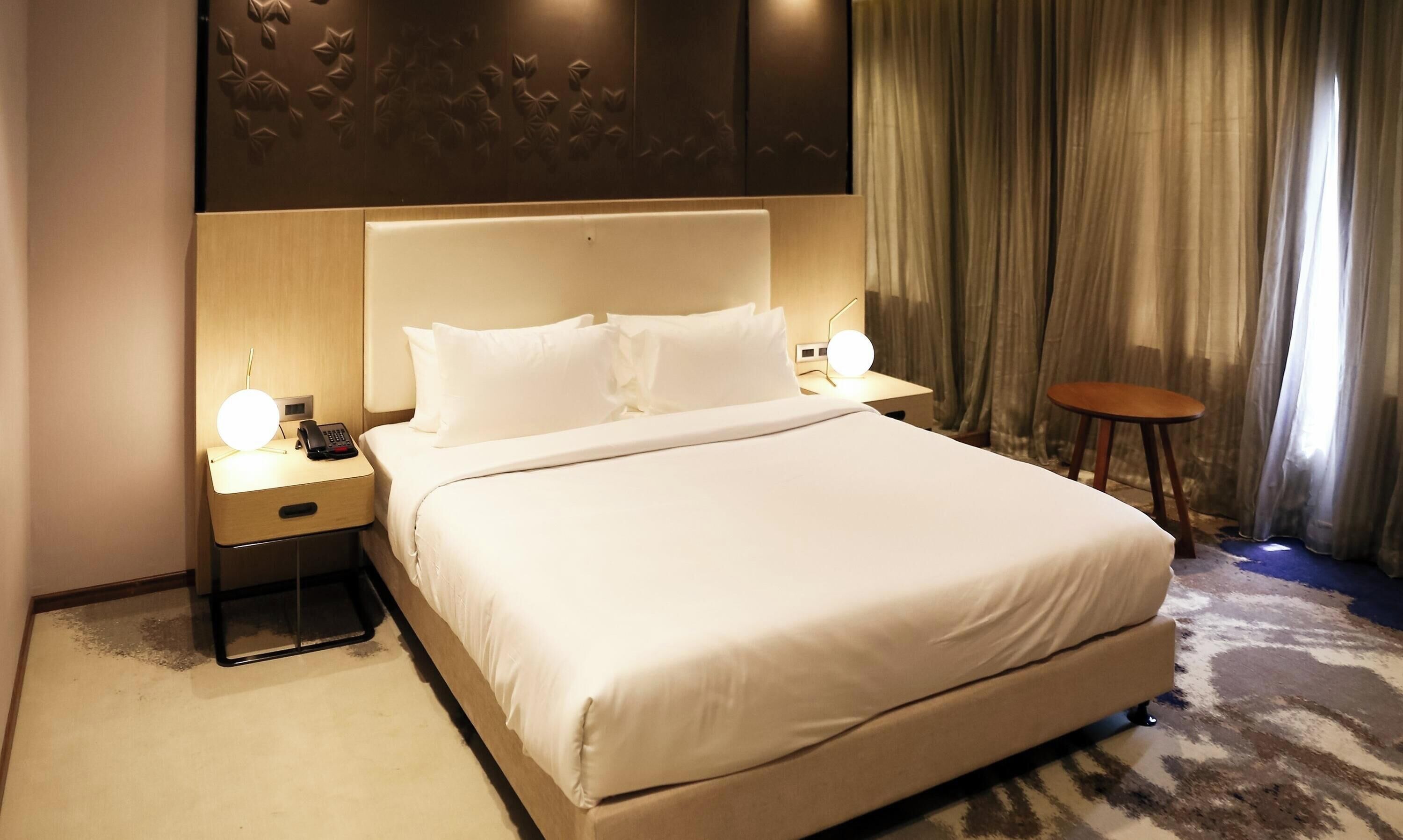 In-room safe, desk, iron/ironing board, free WiFi