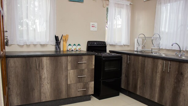 Classic House | Private kitchen - Embassy Place (Lusaka)