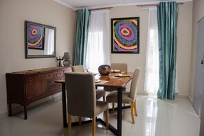 Classic House | In-room dining