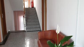 SisÀtilat