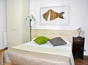 Doppel- oder Zweibettzimmer | Zimmersafe, Verdunkelungsvorhänge, Babybetten, Zustellbetten