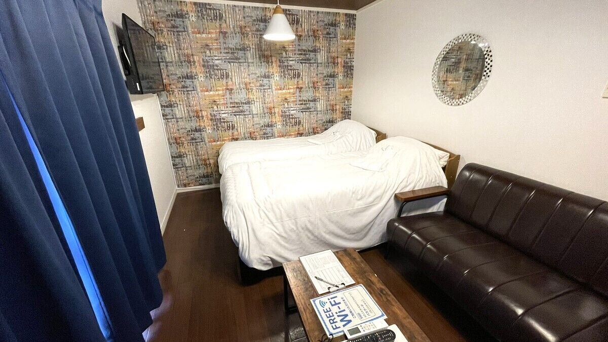 1 bedroom, desk, WiFi (free), bed sheets