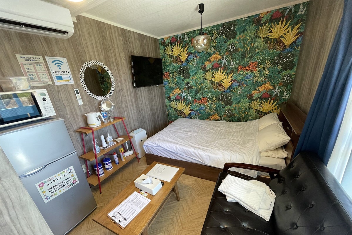Cottage Classique, 1 chambre, non-fumeurs, vue partielle sur l'océan (Building F, terrace) | 1 chambre, bureau, Wi-Fi gratuit, draps fournis