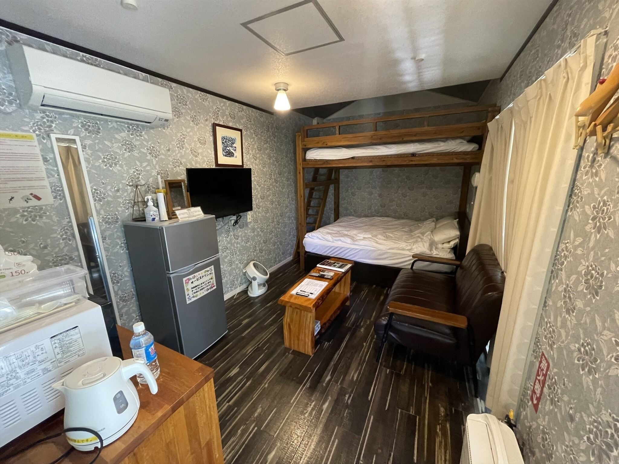 Building A Cottage with Terrace [Non-smoking] | 1 bedroom, desk, free WiFi, bed sheets