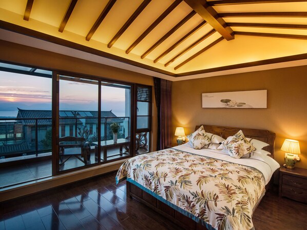 Premium bedding, individually decorated, desk, blackout curtains