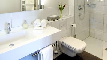 Single Room | Bathroom