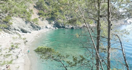 CHARMING HOUSE FOR RENT - BEGUR 4 bedrooms (8/9 People)