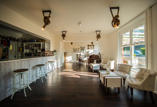 Bar (en la propiedad)