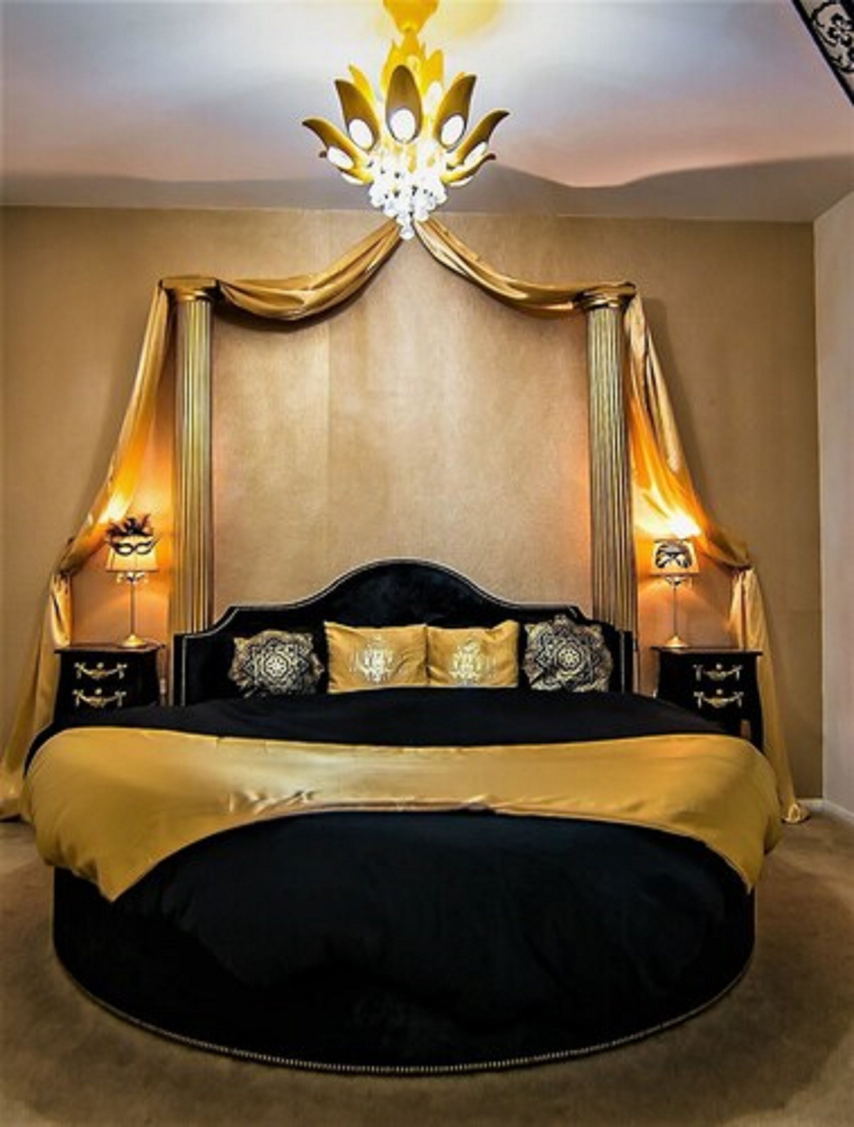 suite (with spa bath) room only | blackout curtains, iron/ironing board, cots/infant beds, free wifi