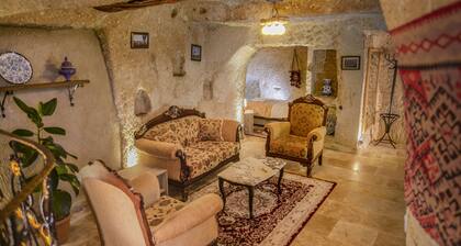 Kamelya Cave Hostel - Adults Only