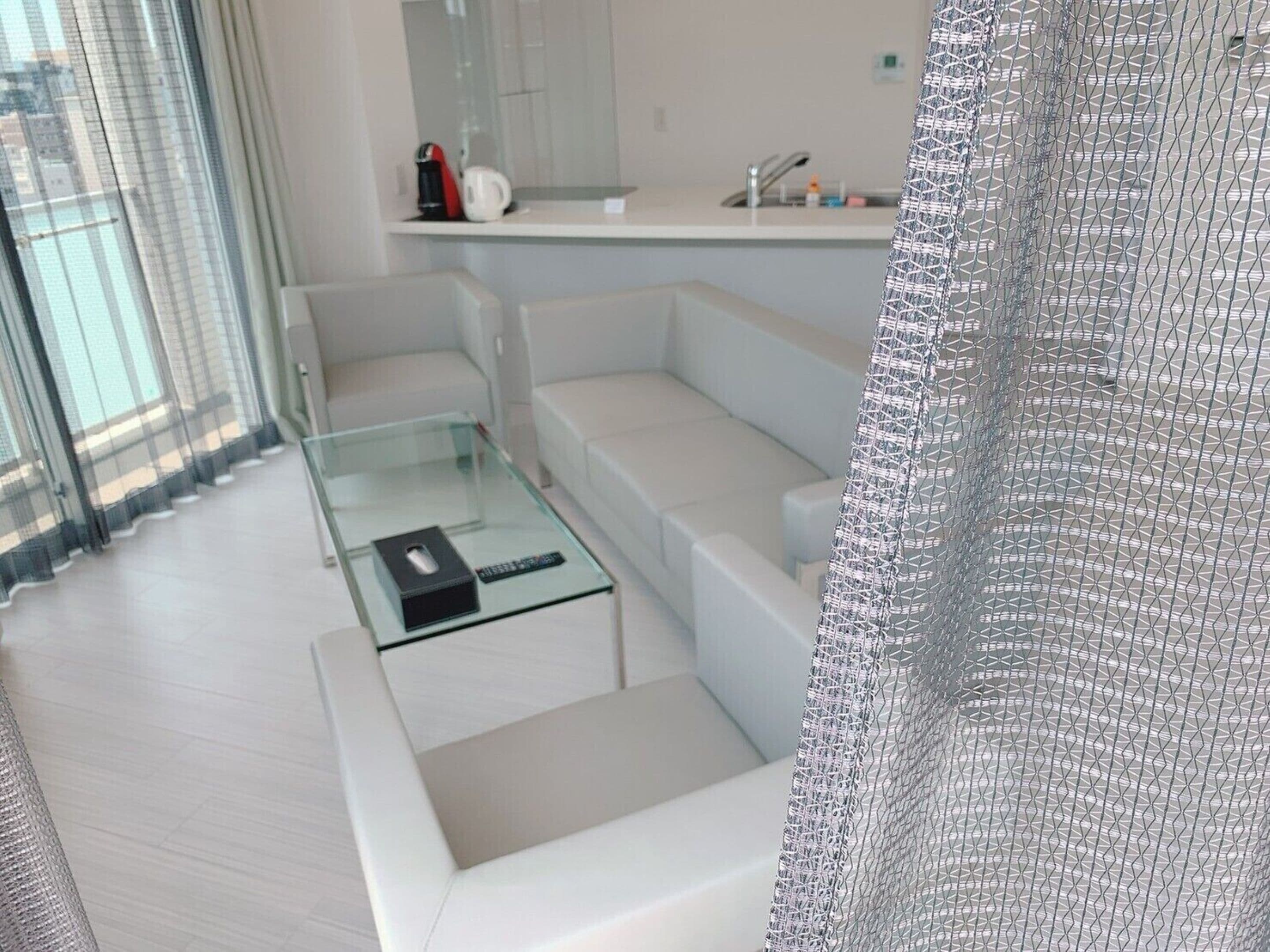 Familierom, 1 soverom, ikke-røyk, byutsikt | Skrivebord, lydisolert, wi-fi (inkludert) og sengetøy