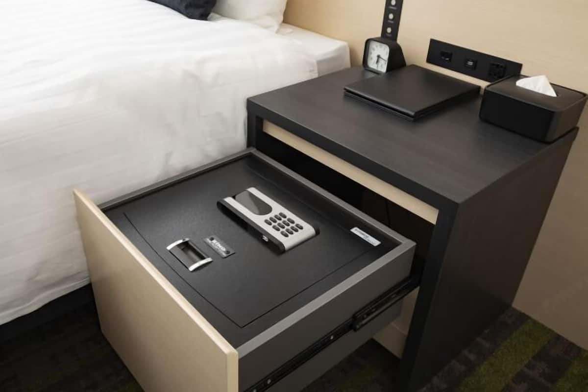 1 bedroom, in-room safe, blackout drapes, iron/ironing board