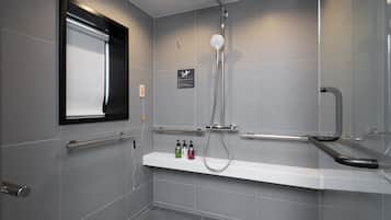 Shower kamar mandi