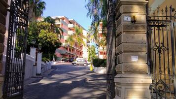 Enceinte de lâhĂ©bergement