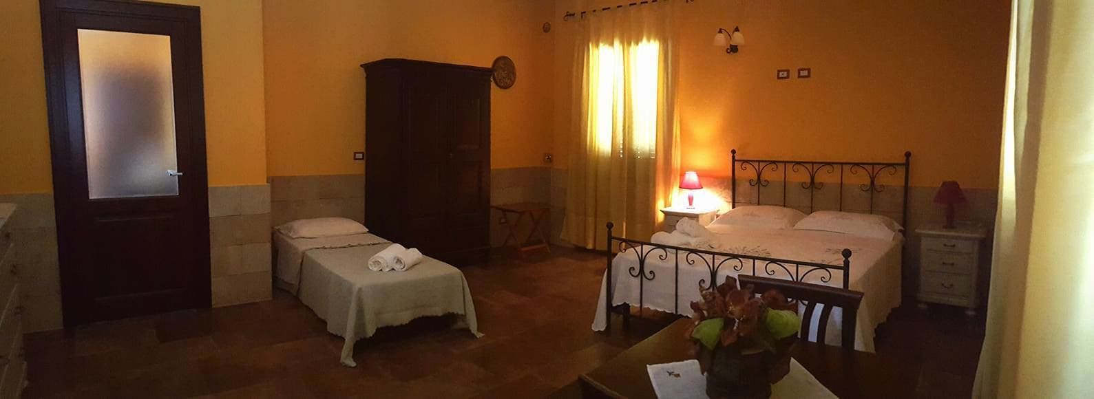 Triple Room | Individually decorated, individually furnished, free WiFi, bed sheets