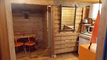 Tente | Restauration dans la chambre
