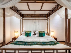 Kamar Double Tradisional, 1 Tempat Tidur Queen, Bebas Asap Rokok | Seprai premium dan didekorasi berbeda-beda