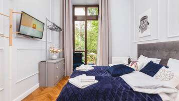 Studio (8) | Iron/ironing board, free WiFi