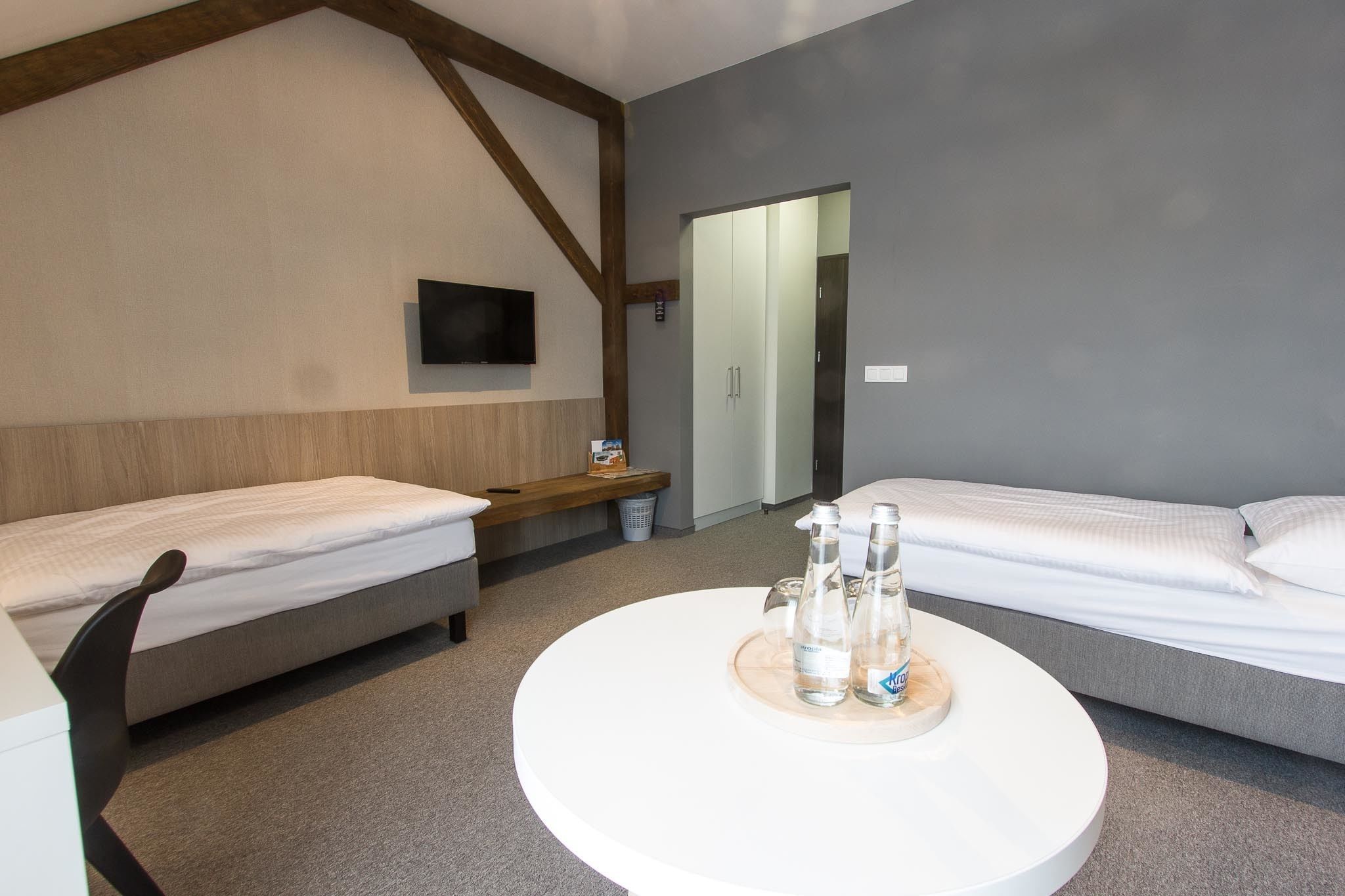 standard twin room, 2 single beds | in-room safe, desk, blackout curtains, rollaway beds