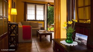 Departamento, 1 habitación, Terraza | Área de sala de estar | Televisión de pantalla plana 