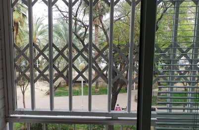 Floor 180 meters downtown area