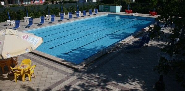 Seasonal outdoor pool