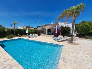 Piscine extérieure