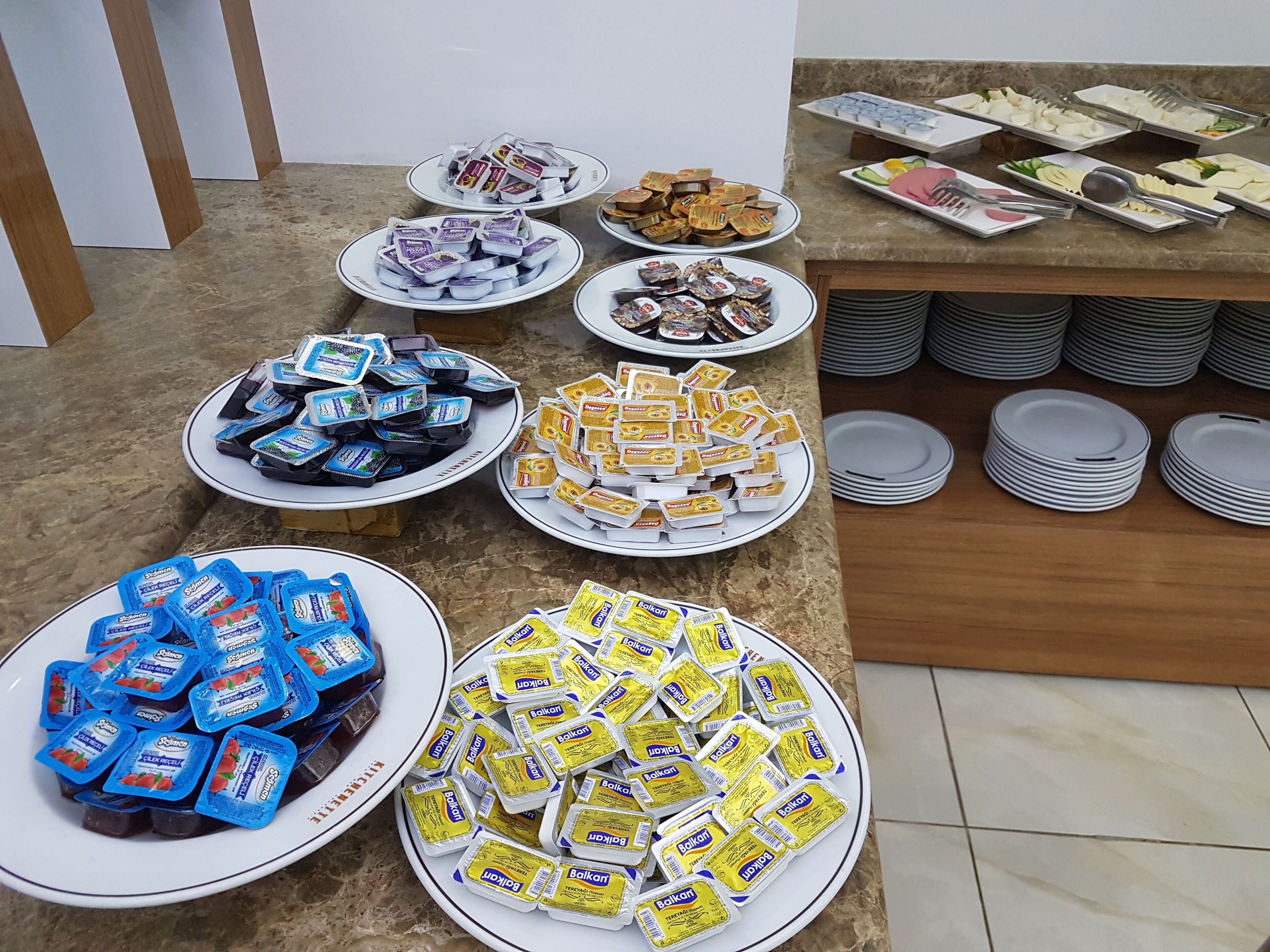 Tägliches inbegriffenes Frühstücksbuffet