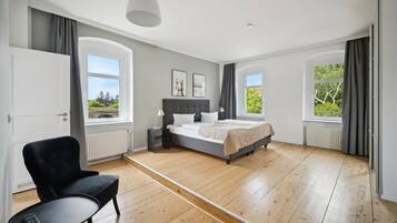 Three-Bedroom Duplex Suite | 1 Schlafzimmer, Allergikerbettwaren, individuell dekoriert