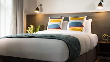 Desk, iron/ironing board, free WiFi, bed sheets