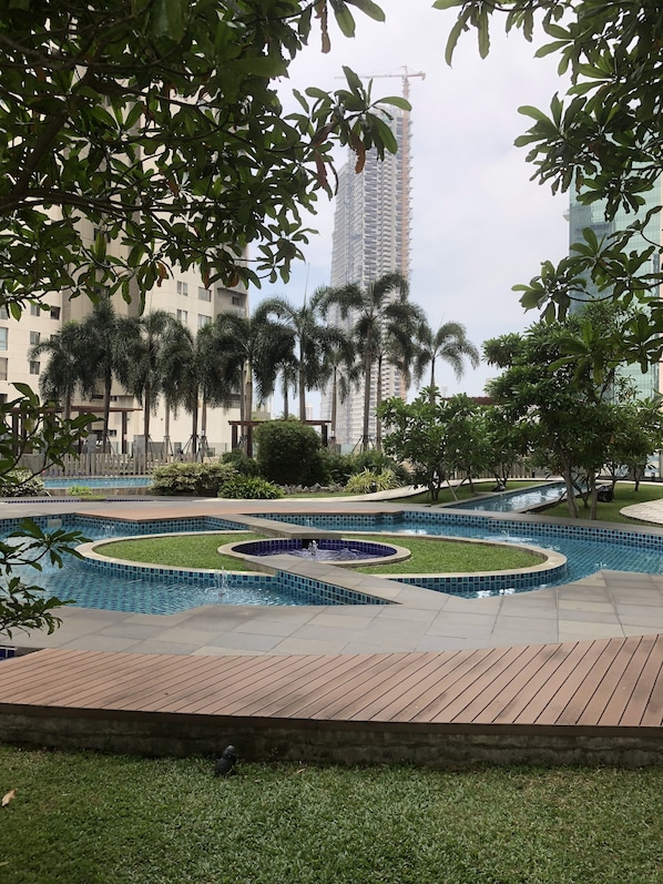 2 indoor pools - Onthree20 Residencies 2 Room 3 Bed Apartment (Colombo)
