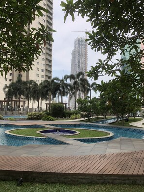 2 hồ bơi trong nhà 