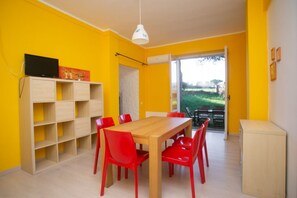 Dining - M088 - Marcelli, four-room apartment with garden 100m from the sea (Marcelli)