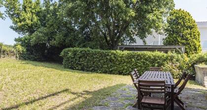 M088 - Marcelli, four-room apartment with garden 100m from the sea