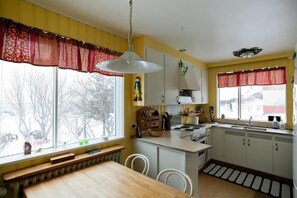 Villa, 6 chambres | Cuisine privée | Micro-ondes