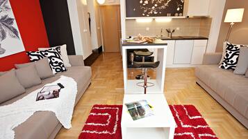 Studio (2 Adults) | Literie hypoallergénique, décoration personnalisée