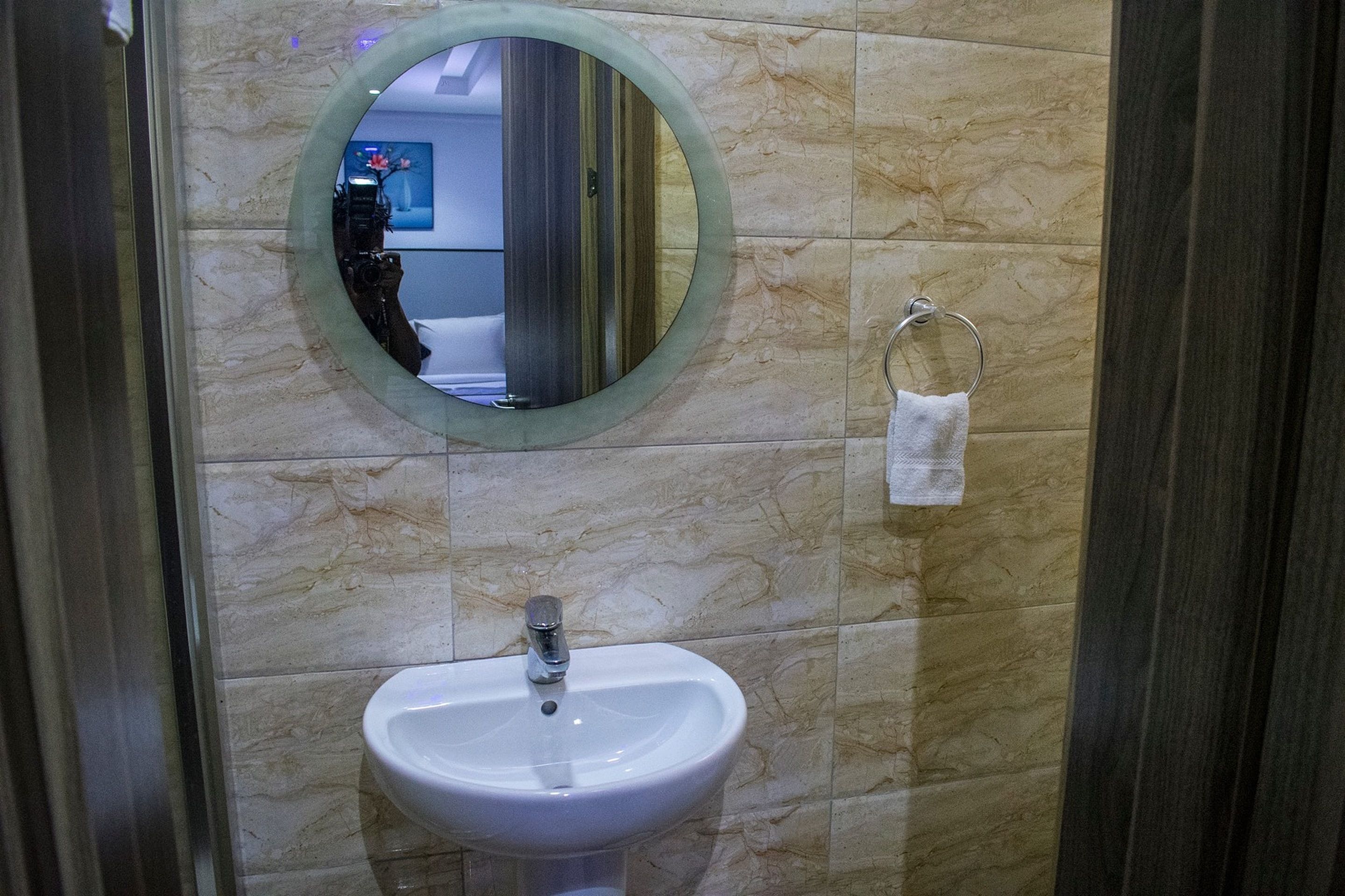 shower, free toiletries, towels