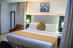 3 habitaciones, minibar y caja de seguridad en la habitación 